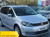 Begagnad VW Touran SE 105 HK (77 kW) 2011 Minibuss