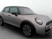 Usado Mini Cooper Classic 156 CV (114 kW) 2024 Plateado Utilitario