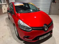 Used Renault Clio Dynamique 75 HP (55 kW) 2017 Red Hatchback