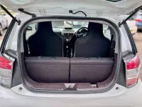 Used Toyota iQ 98 HP (72 kW) 2010 White Hatchback