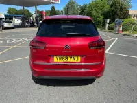 Used Citroën C4 Picasso Flair 2018 Red MPV