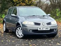 Usado Renault Mégane II Dynamique 2007 Cinzento Citadino