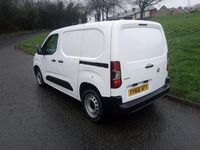 Used Vauxhall Combo Edition 100 HP (73 kW) 2019 White MPV