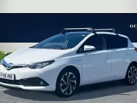 Used Toyota Auris Hybrid Design 2016 White Hatchback