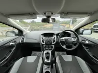 Used Ford Focus Zetec 125 HP (91 kW) 2013 Silver Hatchback