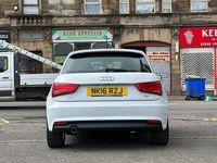 Usado Audi A1 Sportback Sport 116 HP (85 kW) 2016 Branco Citadino