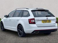 Used Skoda Octavia vRS 184 HP (135 kW) 2019 White Estate