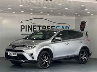 Used Toyota RAV4 143 HP (105 kW) 2017 Silver SUV