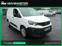 Used Peugeot Partner Premium 100 HP (73 kW) 2022 White MPV