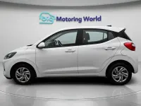 Używany Hyundai i10 SE 67 KM (49 kW) 2022 Biały Hatchback