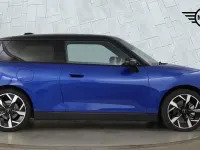 Used Mini Cooper SE Hatch 158 kW (215 HP) 2024 Blue Hatchback