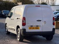 Used Vauxhall Combo S 100 HP (73 kW) 2024 White Van