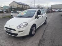 Used Fiat Punto Pop 69 HP (50 kW) 2015 White Hatchback