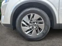 Used Nissan Qashqai Acenta Premium 140 HP (102 kW) 2024 Silver SUV