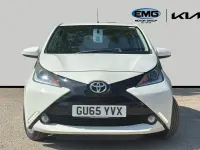 Used Toyota Aygo x-press 68 HP (50 kW) 2015 White Hatchback