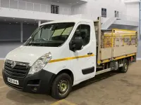 Usado Vauxhall Movano 130 CV (95 kW) 2018 Blanco Monovolumen
