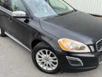 Usado Volvo XC60 R-Design 205 HP (150 kW) 2010 Preto SUV