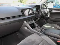 Gebraucht Skoda Karoq SE L 150 PS (110 kW) 2023 Grau SUV