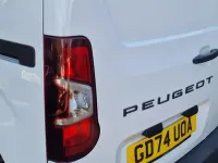 Begagnad Peugeot Partner S 101 HK (74 kW) 2025 Vit Minibuss