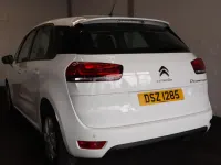Used Citroën C4 PureTech 2019 White MPV