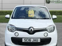 Used Renault Twingo Play 70 HP (51 kW) 2016 White Hatchback