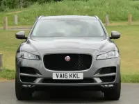Usado Jaguar F-Pace Portfolio 2016 Cinzento SUV