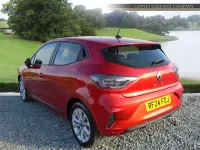 Used Renault Clio V Evolution 143 HP (105 kW) 2024 Red Hatchback