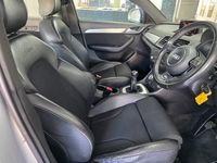 Begagnad Audi Q3 S-Line 170 HK (125 kW) 2012 SUV