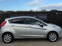 Used Ford Fiesta Zetec 70 HP (51 kW) 2010 Silver Hatchback