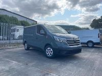 New Renault Trafic 2025 Urban grey MPV