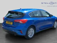 Used Ford Focus Titanium 123 HP (90 kW) 2019 Blue Hatchback