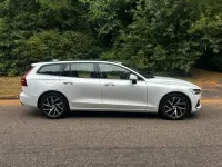 Used Volvo V60 Momentum 150 HP (110 kW) 2019 White Estate