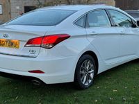 Used Hyundai i40 141 HP (103 kW) 2017 White Sedan