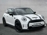 Used Mini Cooper S Classic 192 HP (141 kW) 2024 White Hatchback