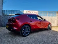 Usado Mazda 3 Inclusive 122 CV (89 kW) 2022 Rojo Utilitario