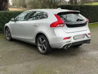Used Volvo V40 R-Design 190 HP (139 kW) 2016 Silver Hatchback
