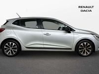 Begagnad Renault Clio V Evolution 90 HK (66 kW) 2023 Silver Halvkombi
