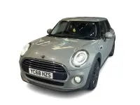 Begagnad Mini Cooper Hatch 2018 Grå Halvkombi