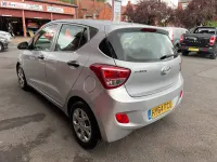 Used Hyundai i10 67 HP (49 kW) 2014 Silver Hatchback