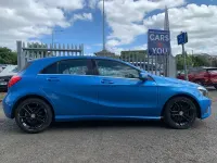 Käytetty Mercedes A200 136 HP (100 kW) 2015 Sininen Viistoperä
