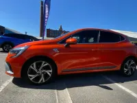 Używany Renault Clio V RS Line 89 KM (65 kW) 2022 Pomarańczowy