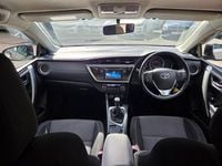 Used Toyota Auris Plus 132 HP (97 kW) 2014 Bronze Hatchback