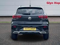 Usado MG ZS Exclusive 111 HP (81 kW) 2023 Preto SUV