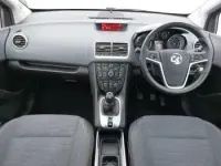 Used Vauxhall Meriva 140 HP (102 kW) 2014 Green MPV