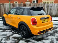 Używany Mini Cooper S Hatch 2015 Pomarańczowy Hatchback