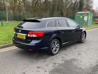 Used Toyota Avensis 147 HP (108 kW) 2012 Grey Estate
