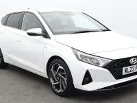 Usado Hyundai i20 Premium 100 CV (73 kW) 2023 Blanco Utilitario