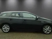 Used Toyota Auris Hybrid 136 HP (100 kW) 2018 Black Estate