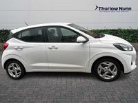 Used Hyundai i10 SE 84 HP (61 kW) 2020 White Hatchback