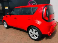 Used Kia Soul Plus 128 HP (94 kW) 2015 Red SUV